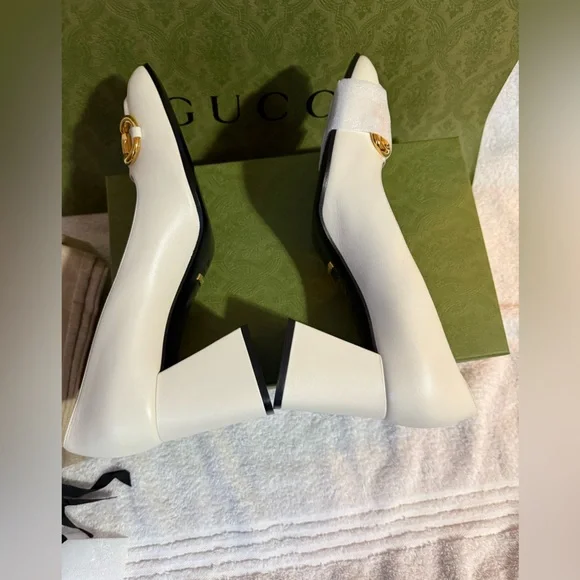 Gucci Elegant Cream Block Heel Pumps - Picture 4 of 10